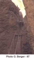 Escalier de tombe.gif