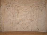 Trone d'un pretre de Bacchus (musee du Louvre) (3).jpg